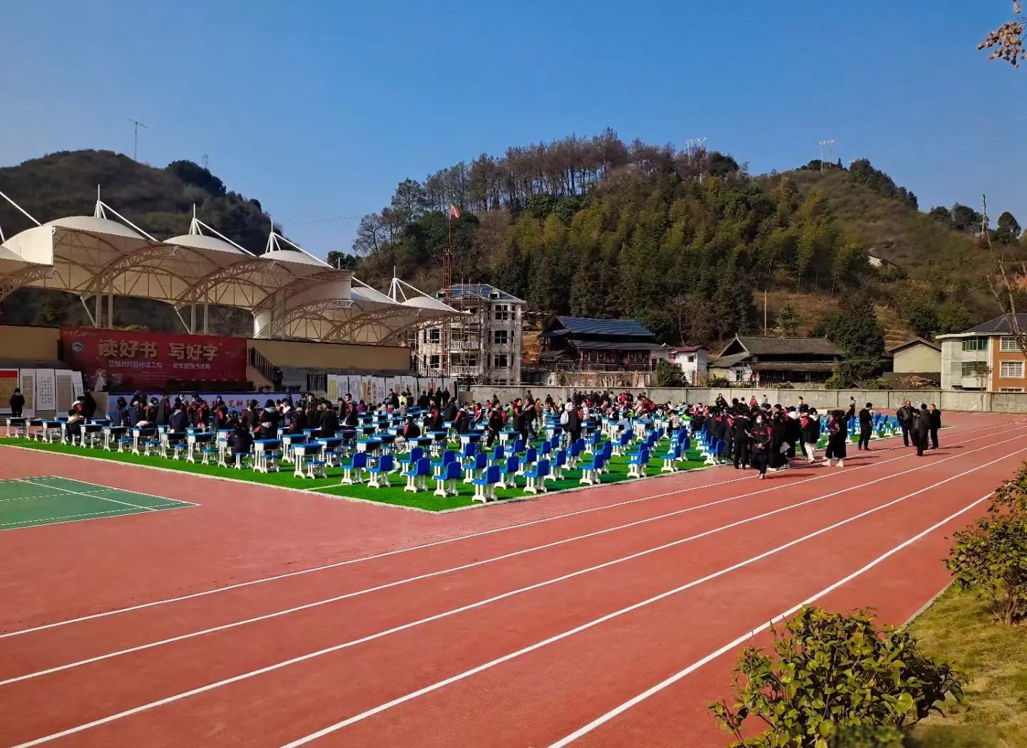 阿坝藏族羌族自治州硅PU学校塑胶跑道 - 一站式服务